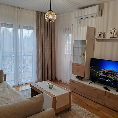 アパート Slatinski Mir